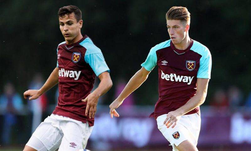 中屹立潮头 中屹立潮头