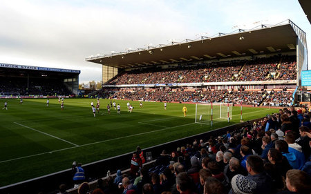 尽管球员们 尽管球员们