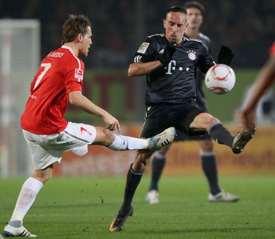 乔治身上 乔治身上